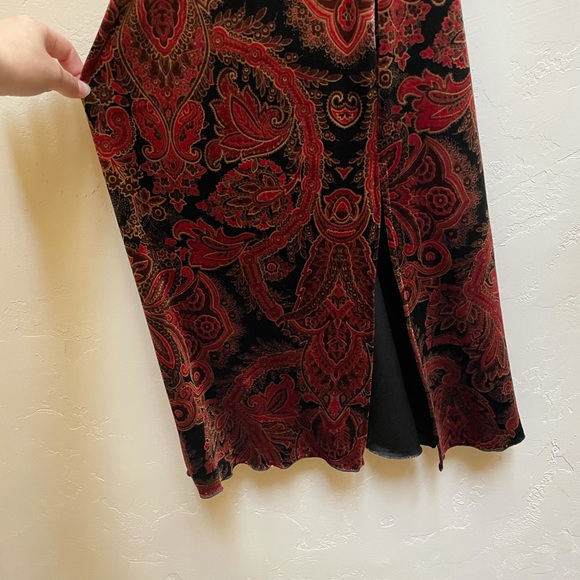 Velvet Dress - Picture 3 of 3